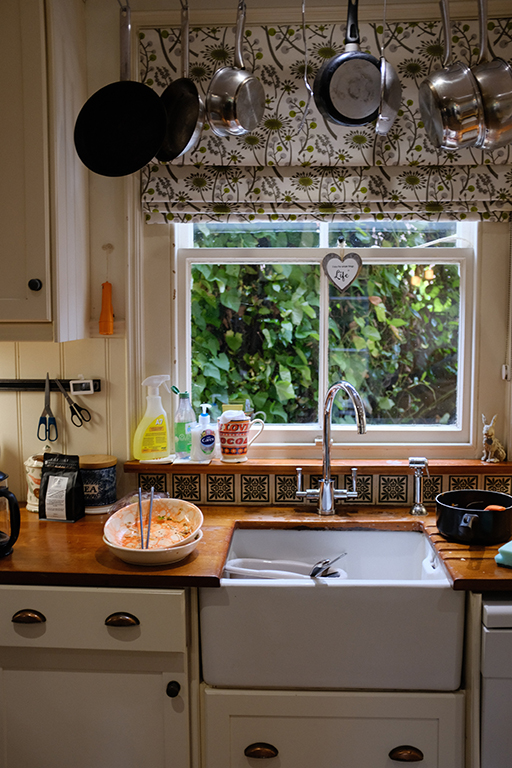 picture of kitchen by Anna Syla, unsplash